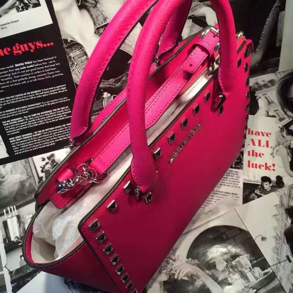 MK 👜 - Picture 4 of 8